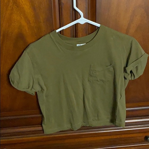 Divided Tops - Olive green crop top